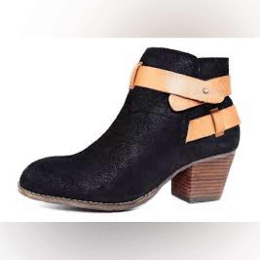 DV Dolce Vita Black Jaxen‎ Boot.